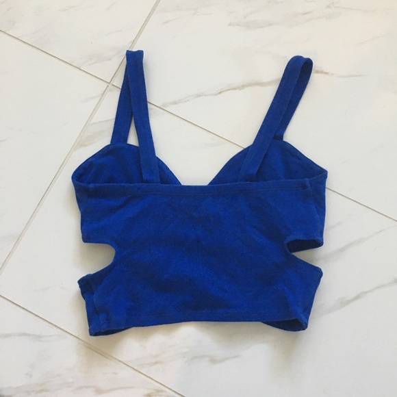 Blue Criss-Cross Crop Top 💙 - Picture 3 of 3